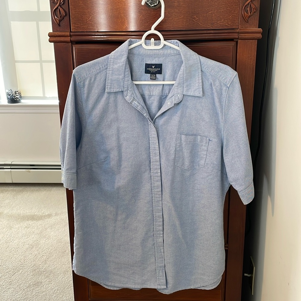 American Eagle button down shirt